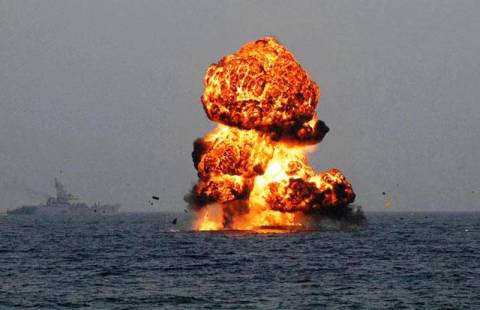 Υεμένη: Το Ναυτικό βύθισε σκάφος παγιδευμένο με εκρηκτικά