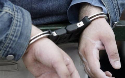 Συνελήφθη «βαποράκι» στα Πετράλωνα