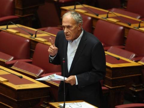Γ. Δημαράς: Έμμεσα η Ελλάδα χρεοκόπησε