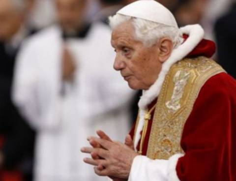 Έκκληση Πάπα Βενέδικτου στους πιστούς να μεταλαμβάνουν