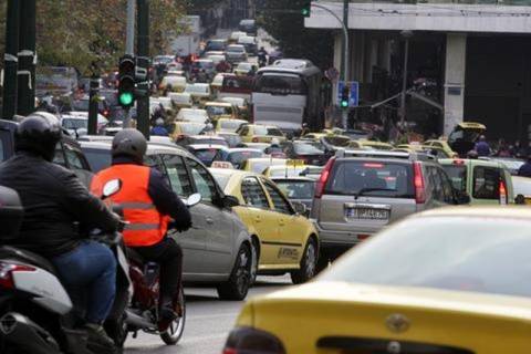 Κυκλοφοριακό έμφραγμα στους δρόμους της Αθήνας