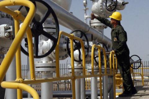 Ρίχνει τις τιμές του πετρελαίου το Ιράν