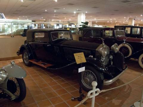 Σε δημοπρασία βγάζει τη συλλογή αυτοκινήτων του ο πρίγκιπας του Μονακό