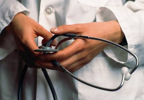 Γιατροί του «Σωτηρία» αναλαμβάνουν ανασφάλιστους καρκινoπαθείς