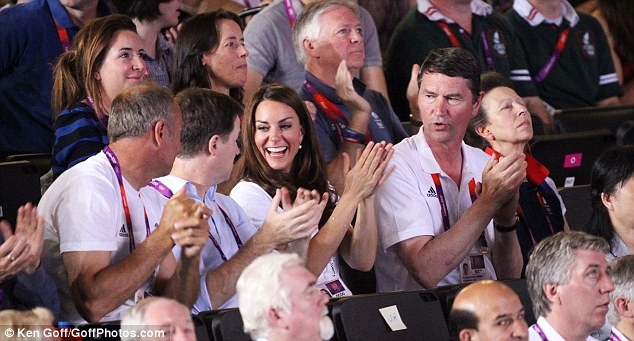 Η Kate Middleton είδε μποξ και πανηγύρισε (pics)