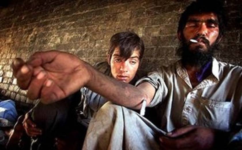 Πακιστάν: Πιο φτηνή η ηρωίνη και από το φαγητό