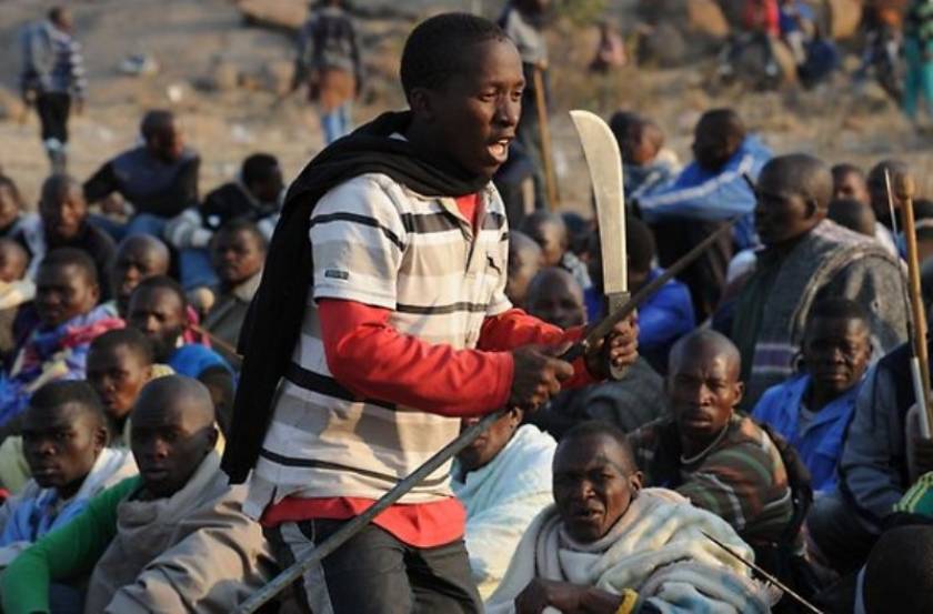 Ν. Αφρική: Άρση του τελεσίγραφου προς τους απεργούς ζητά η προεδρία