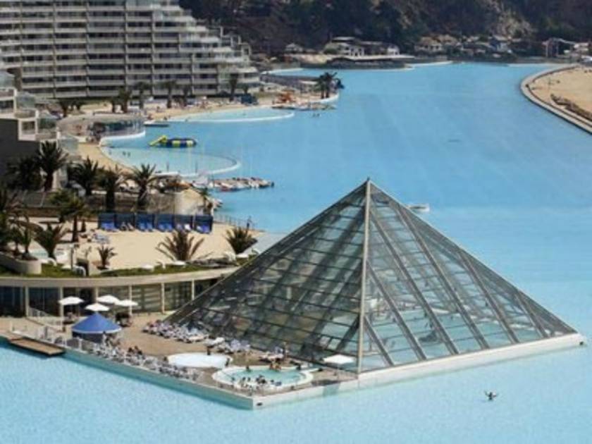 ΔΕΙΤΕ: Η μεγαλύτερη πισίνα στον κόσμο!