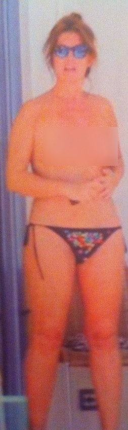 Η Βάνα Μπάρμπα topless και χωρίς ρετούς στη βεράντα ξενοδοχείου (ΦΩΤΟ)