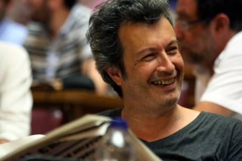 Ο Π. Τατσόπουλος απειλεί τον «Πιτσιρίκο» με αγωγή