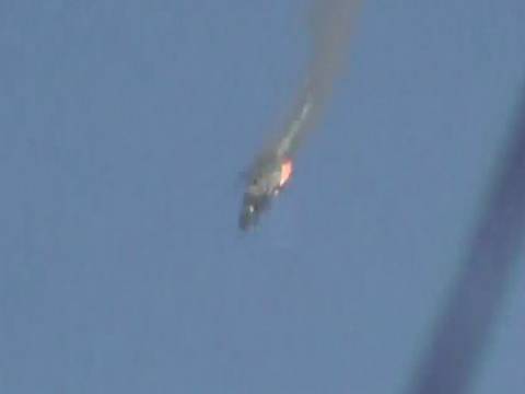 Συρία: Ελικόπτερο συνετρίβη και χτύπησε επιβατικό αεροπλάνο