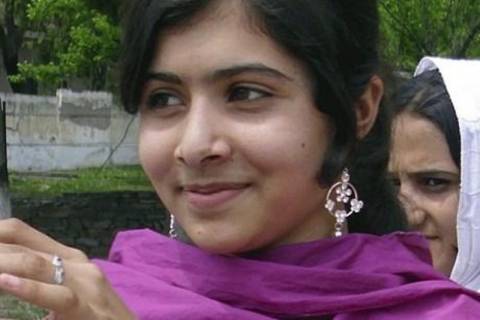 Στη Βρετανία μεταφέρεται η 14χρονη Μαλάλα Γιουσουφζάι