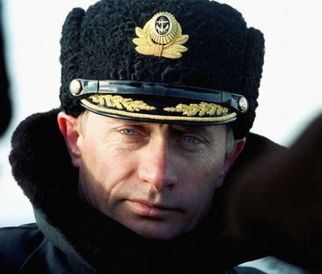 фото путина в форме главнокомандующего