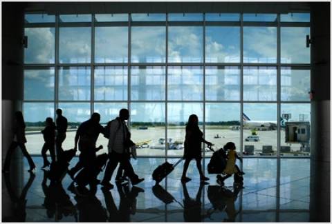 ΕΛΣΤΑΤ: Μείωση 9% στις αφίξεις τουριστών το 6μηνο του 2012