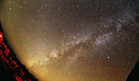 Οι αστρονόμοι δημοσίευσαν την ακριβέστερη φωτογραφία του Γαλαξία μας