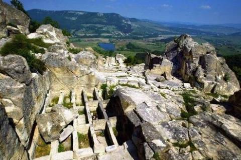 Le Figaro: «Το ελληνικό όνειρο δύο βουλγαρικών χωριών...»