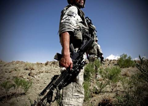 Δέκα χιλιάδες Αμερικανοί στρατιώτες θα παραμείνουν στο Αφγανιστάν