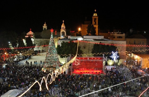 Χιλιάδες πιστοί από όλο τον κόσμο στην Βηθλεέμ