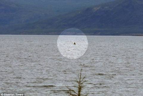 Ανακάλυψαν νέα φωτογραφία του τέρατος της λίμνης στη Σιβηρία