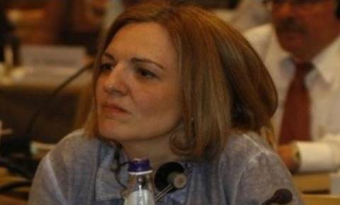 Κόππα:Να παρέμβει η ΕΕ στη ΠΓΔΜ για τη βεβήλωση του ελλ. νεκροταφείoυ