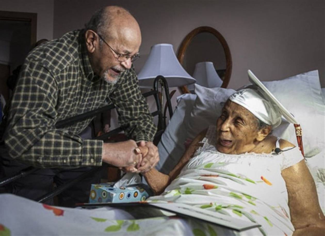 Πήρε απολυτήριο λυκείου σε ηλικία 106 ετών!