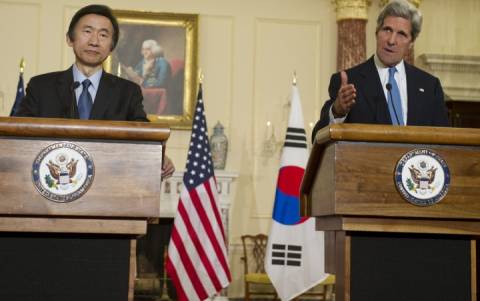 Οι ΗΠΑ θα υπερασπιστούν τη Νότια Κορέα δήλωσε ο Κέρι