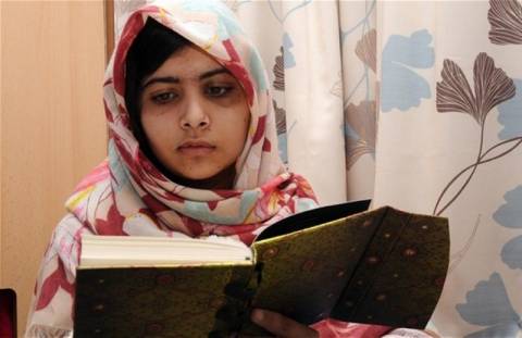 Από την Αντζελίνα Τζολί η πρώτη δωρεά στο ίδρυμα Μαλάλα