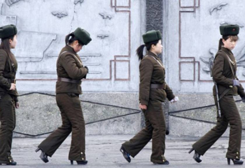 Βόρεια Κορέα: Εκτελεστές πάνω σε...τακούνια (pics)