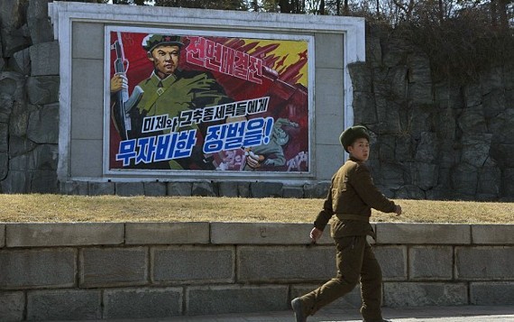 Βόρεια Κορέα: Εκτελεστές πάνω σε...τακούνια (pics)