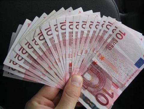 Νέο διάταγμα: Μετρητά 300 ευρώ και χωρίς επιταγές στη Κύπρο