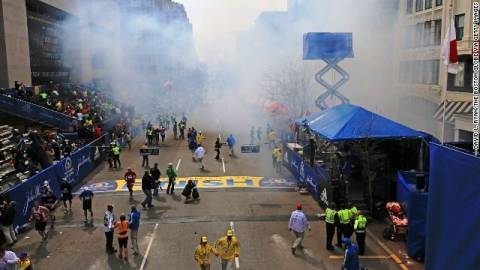 «Τρομοκρατική πράξη» είναι για τις ΗΠΑ οι εκρήξεις στη Βοστώνη