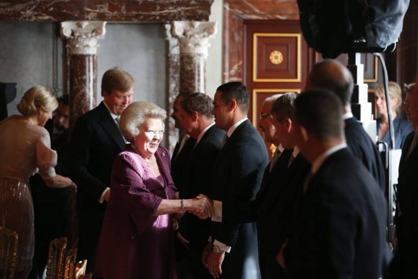 Ολλανδία: Η βασίλισσα Βεατρίκη παρέδωσε το θρόνο