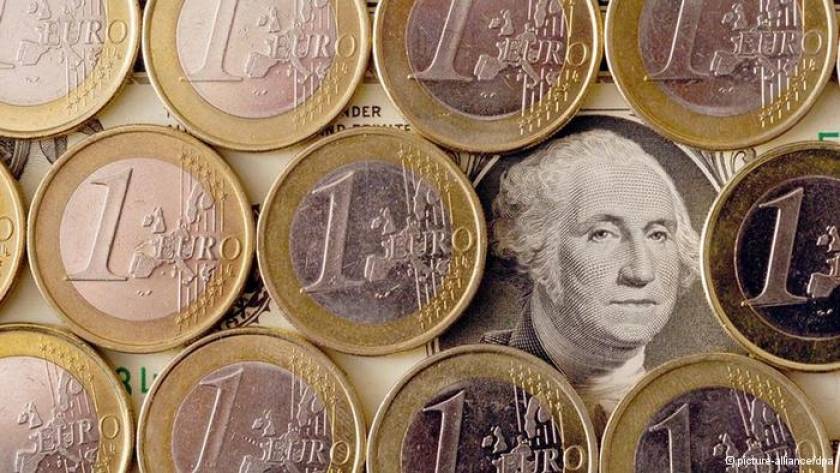 Broker σε DW: Με την Ελλάδα μπορούσαν να ανατινάξουν το ευρώ