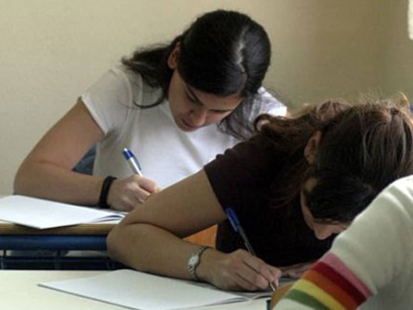 Αυλαία «ρίχνουν» σήμερα οι Πανελλήνιες εξετάσεις