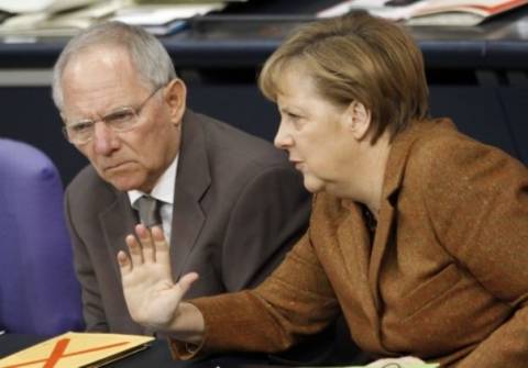 Επιμένει να μη «βλέπει» νέο «κούρεμα» του ελληνικού χρέους το Βερολίνο