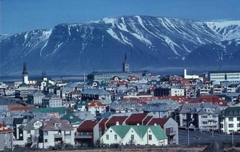 Το ΔΝΤ διαφωνεί με την οικονομική πολιτική της Ισλανδίας