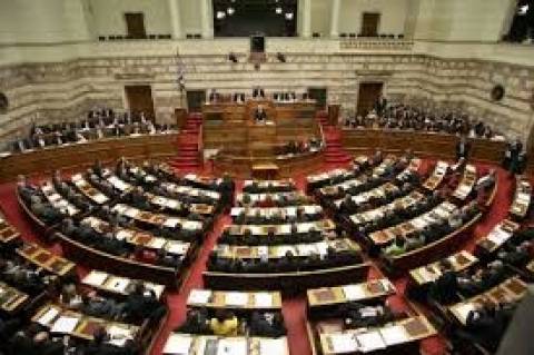 Στη Βουλή το σχέδιο νόμου για επιτυχόντες ΑΣΕΠ και άδειες στο Δημόσιο