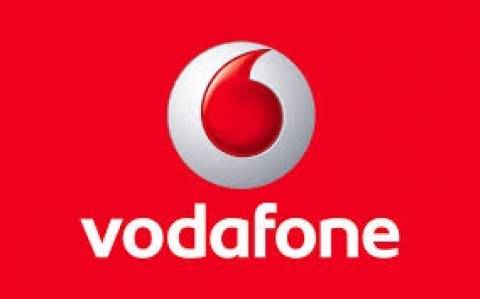 Την εξαγορά της Vodafone εξετάζει η αμερικανική AT&T