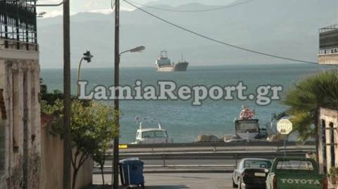 Προσάραξε φορτηγό πλοίο ανοιχτά του λιμανιού της Στυλίδας (pic)