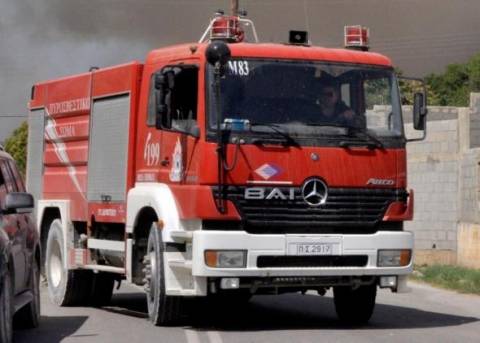 Κρήτη: Ζευγάρι κινδύνευσε προσπαθώντας να σβήσει τις φλόγες