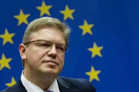 Προτείνει, «κουνώντας» ευρώ στο Κίεβο η ΕΕ, συμφωνία σύνδεσης μαζί της