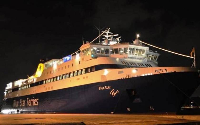 Το «ποδαρικό» για το 2014 στο λιμάνι του Πειραιά