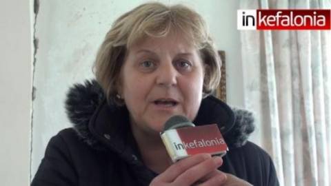 Κεφαλονιά: Μια Ληξουριώτισσα στέλνει μήνυμα στη Μέρκελ (vid)