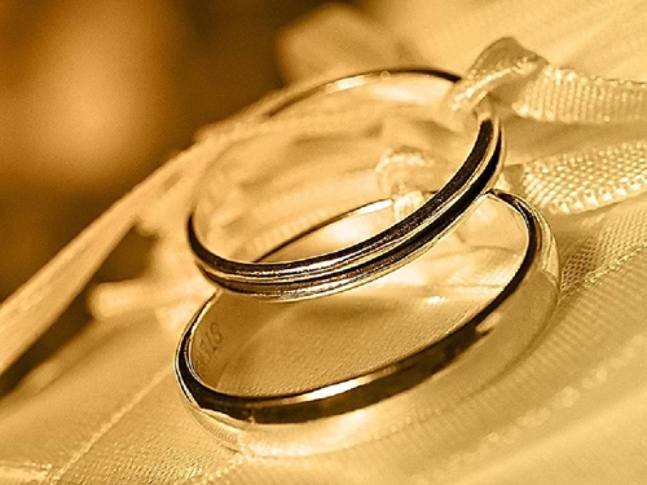Πρωτοφανές: Οι πολιτικοί γάμοι ξεπέρασαν τους θρησκευτικούς!