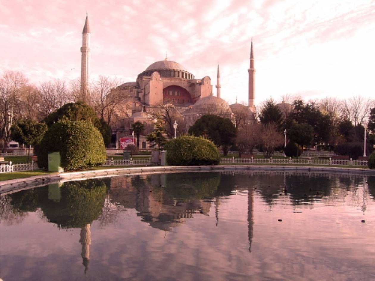 Τουρκία: Eνας στους 5 τουρίστες επισκέφτεται την Αγ. Σοφία