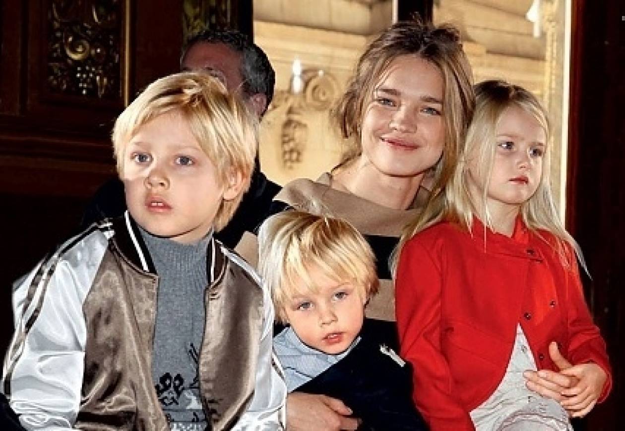 Водянова и ее дети 2019