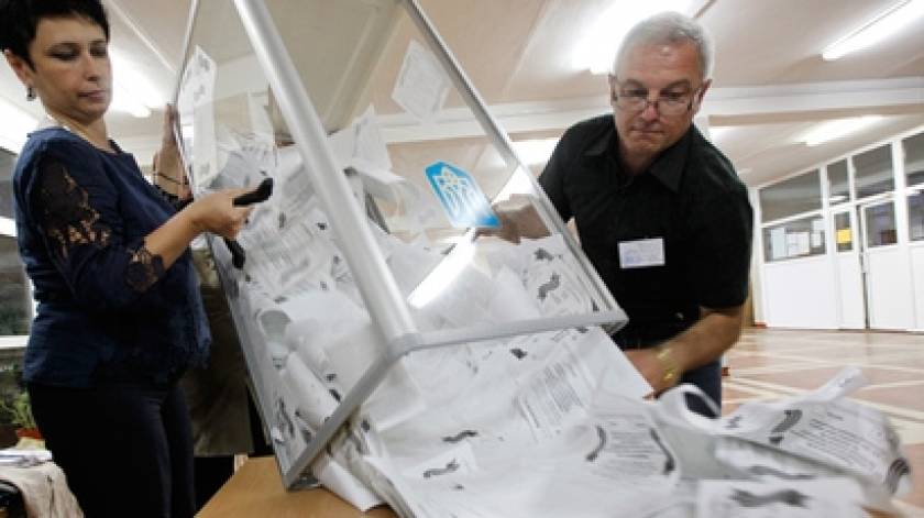 «Το Κρεμλίνο σέβεται την έκβαση των δημοψηφισμάτων»