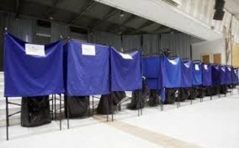 Εκλογές 2014: Πέλλα: Αστυνομικοί αναζητούν μέλη εφορευτικών επιτροπών