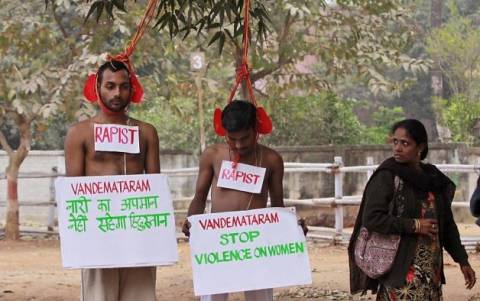 Ινδία: Ο βιασμός κάποιες φορές είναι σωστός!
