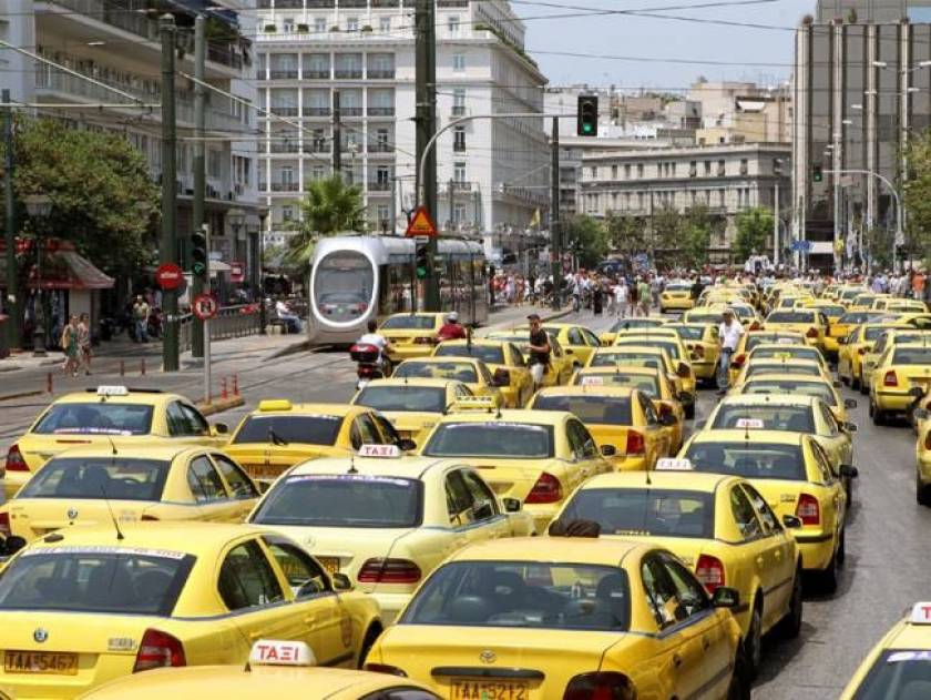 Taxi drivers: “Take troika and leave!”